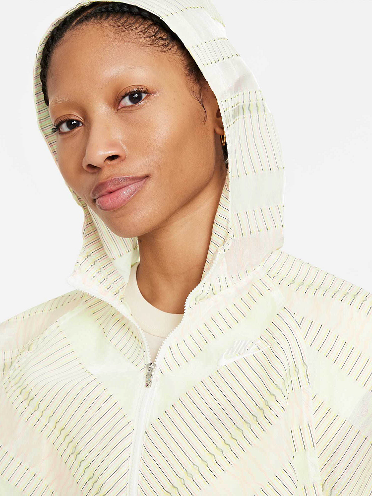 фото Женская ветровка sportswear windrunner earth day nike