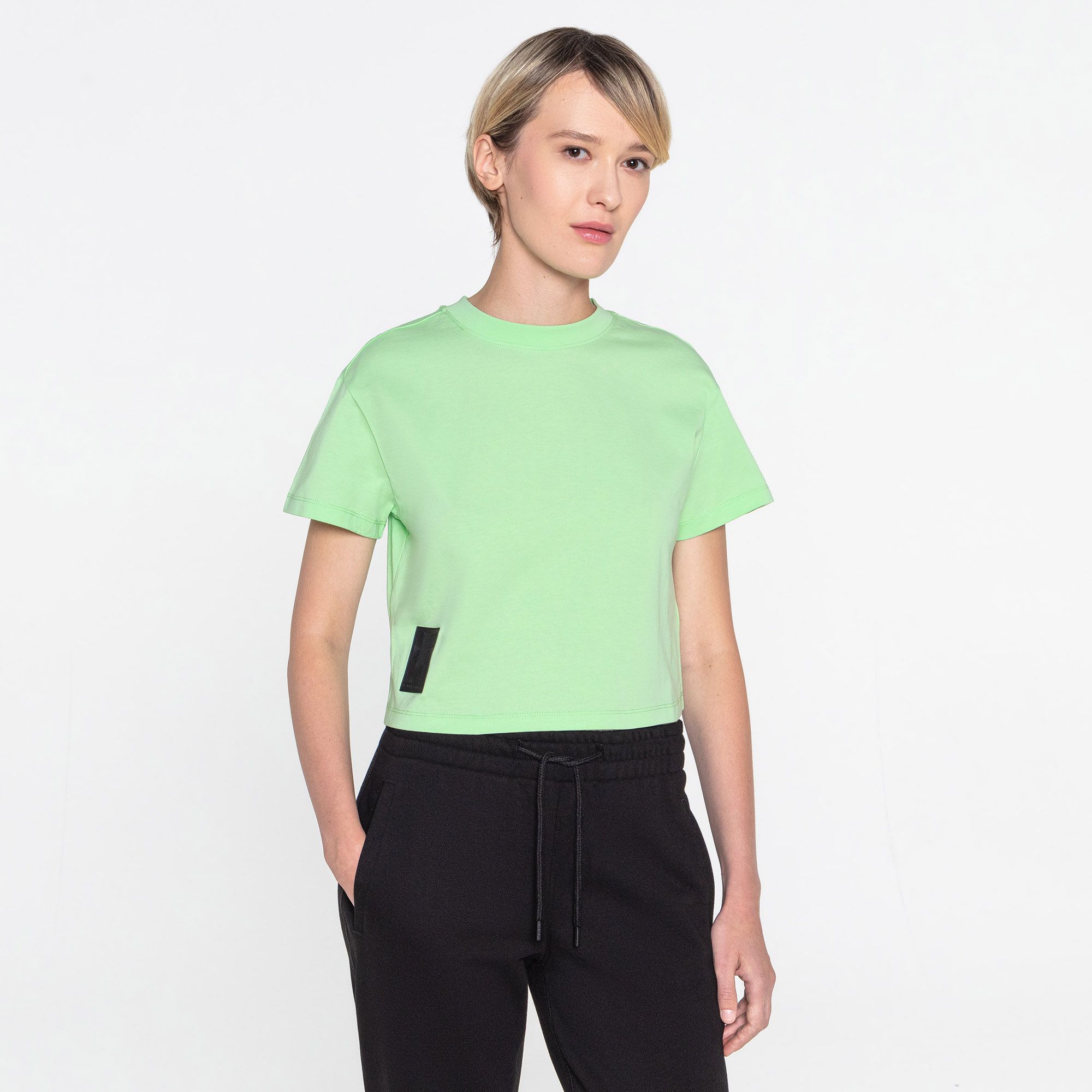 Женская футболка Crop Tee