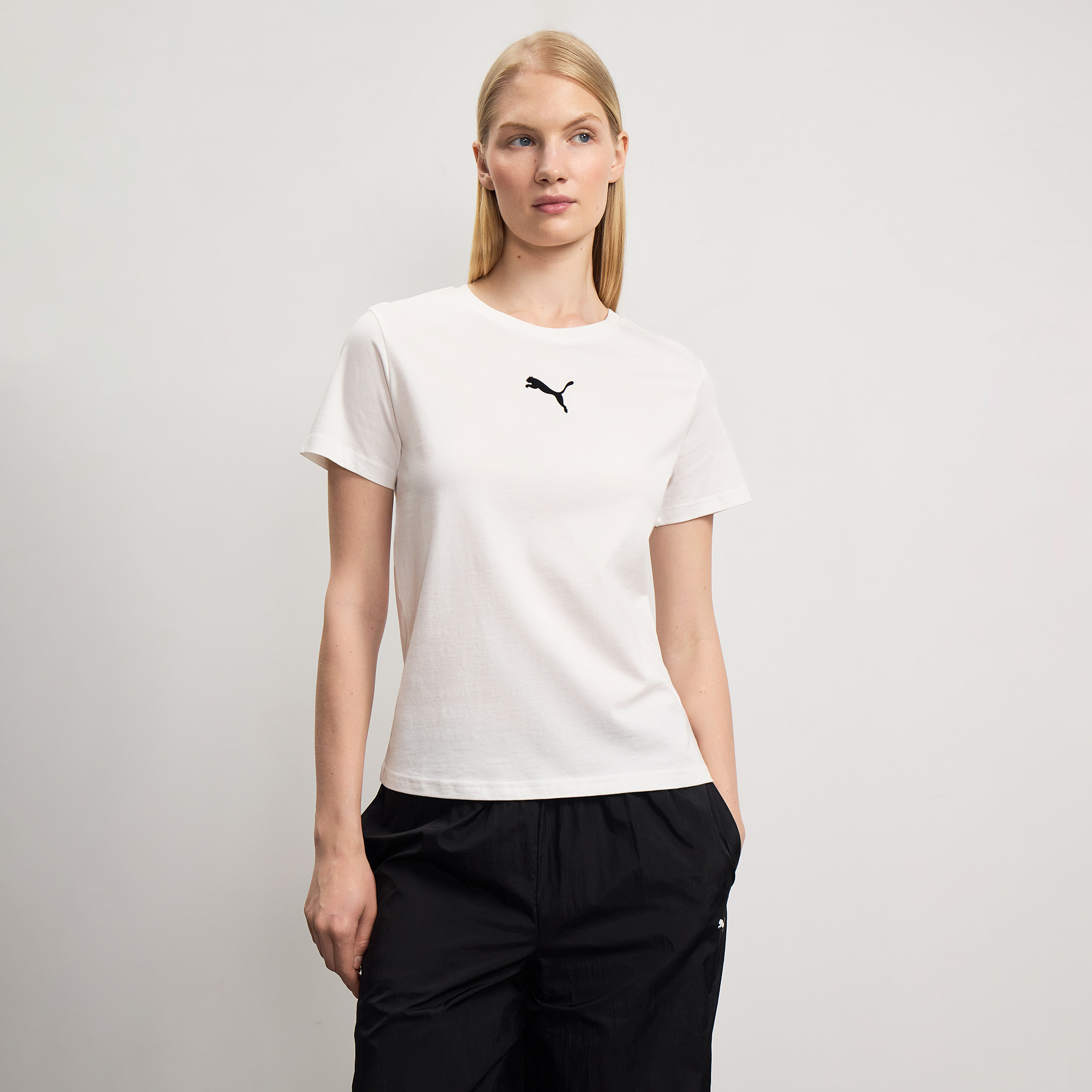 Женская футболка Essentials Elevated Logo Tee