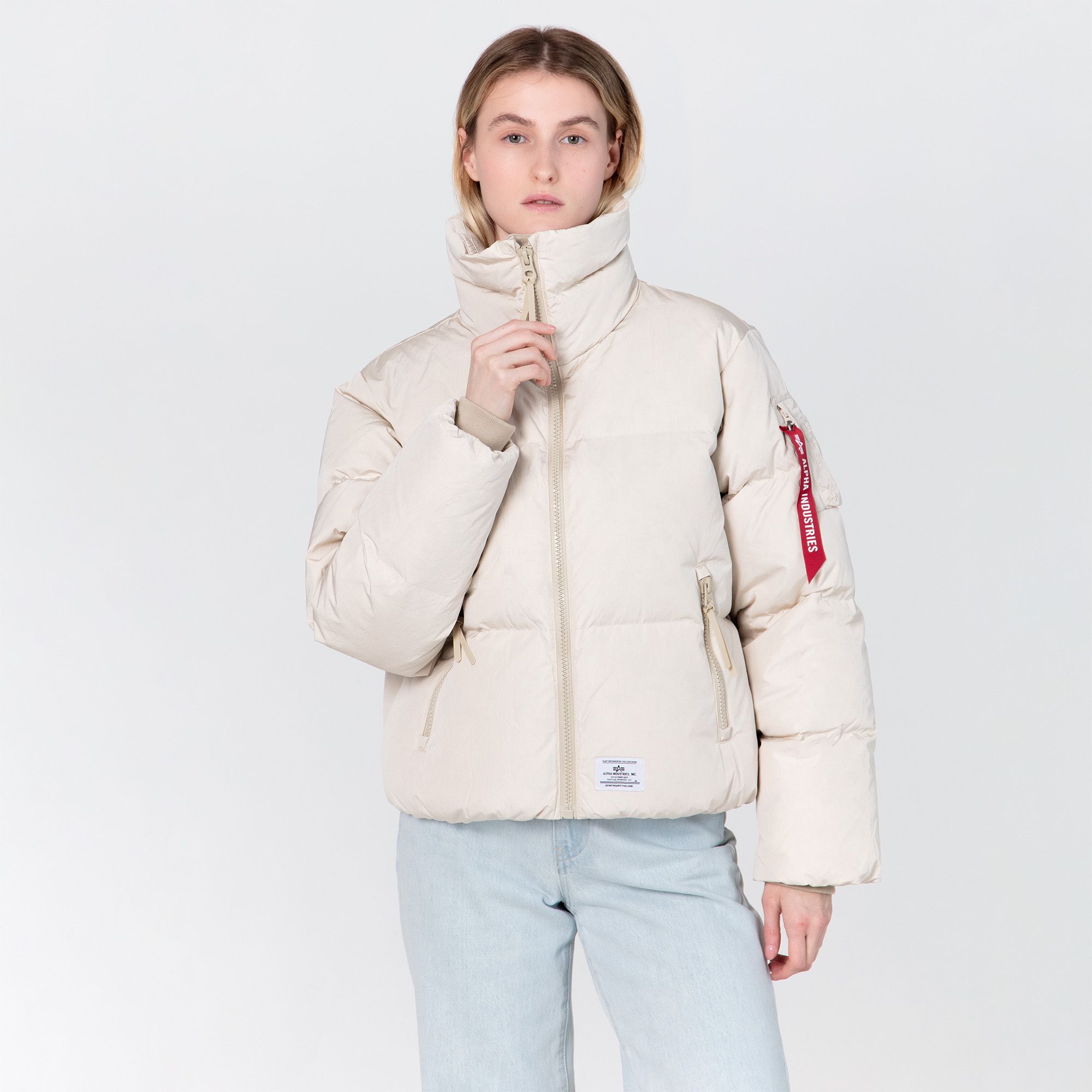 Женский пуховик Alpha Industries Sierra Short Puffer — размер 48-50 / L