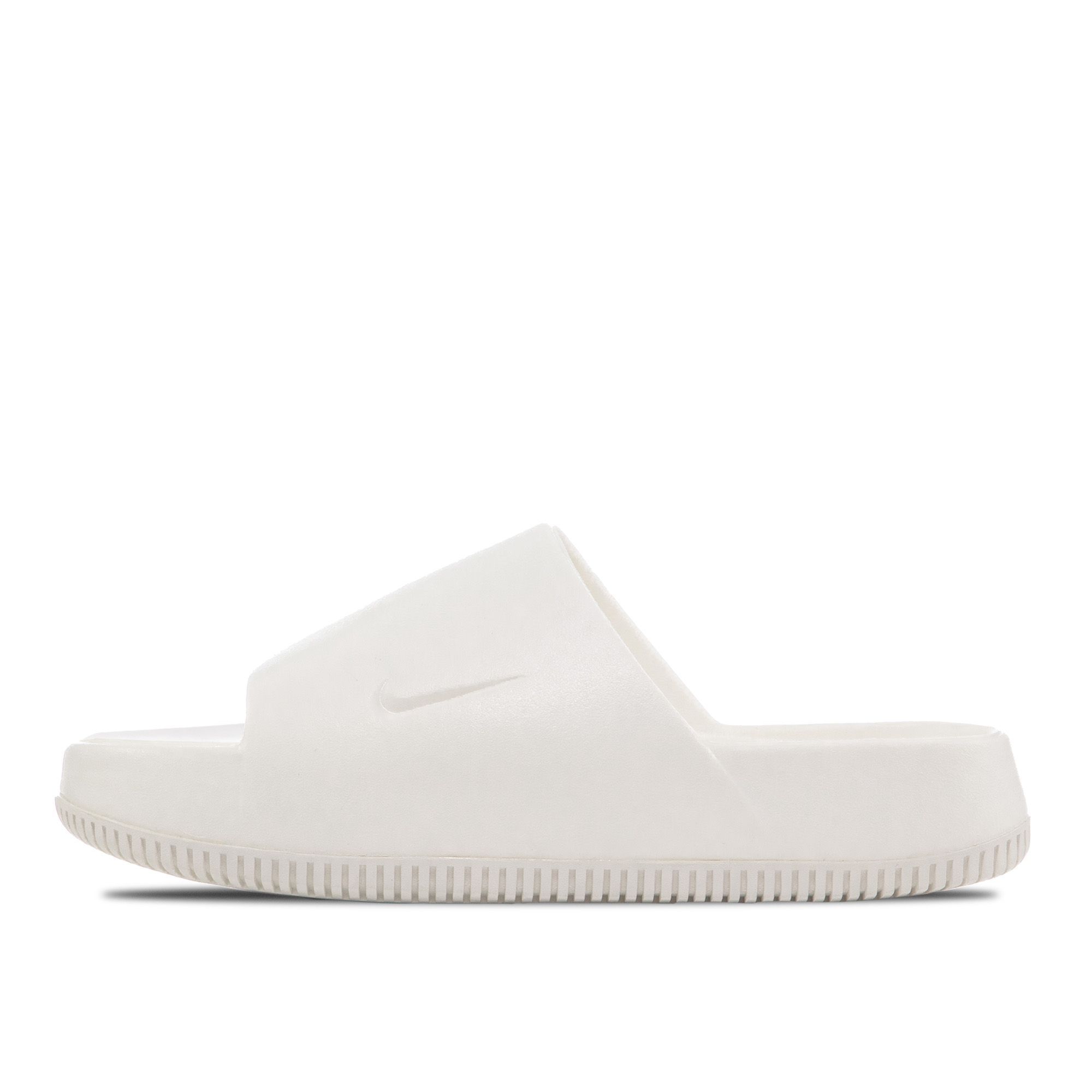 Женские сланцы Nike Calm Slide — размер 35,5 / 6