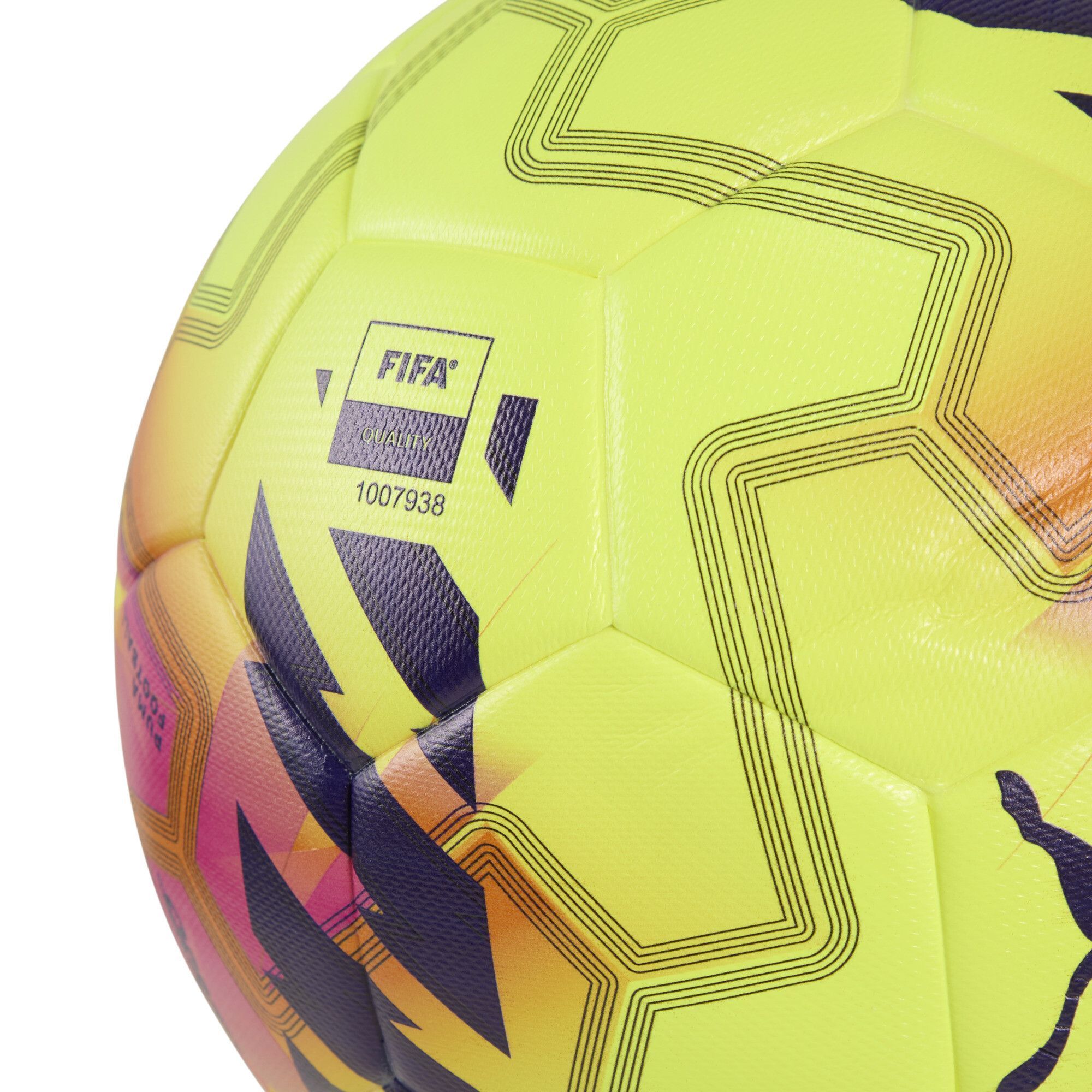 Футбольный мяч PUMA Match PL Lights FIFA Quality
