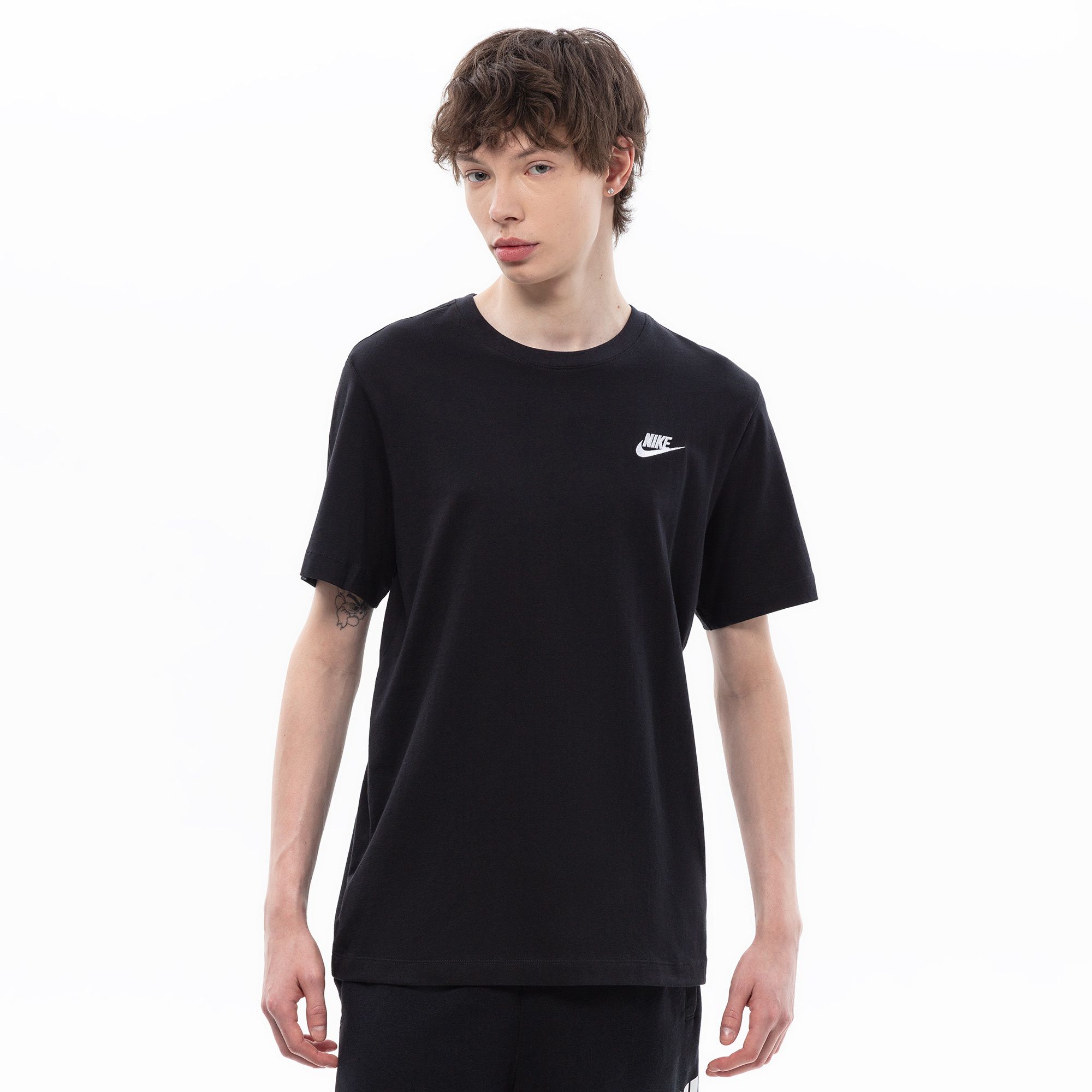 Мужская футболка Sportswear Club Tee — размер 54-56 / 2XL