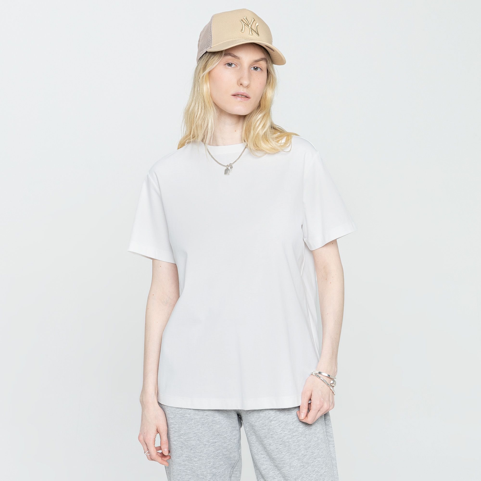 Женская футболка Street Beat Basic Tee
