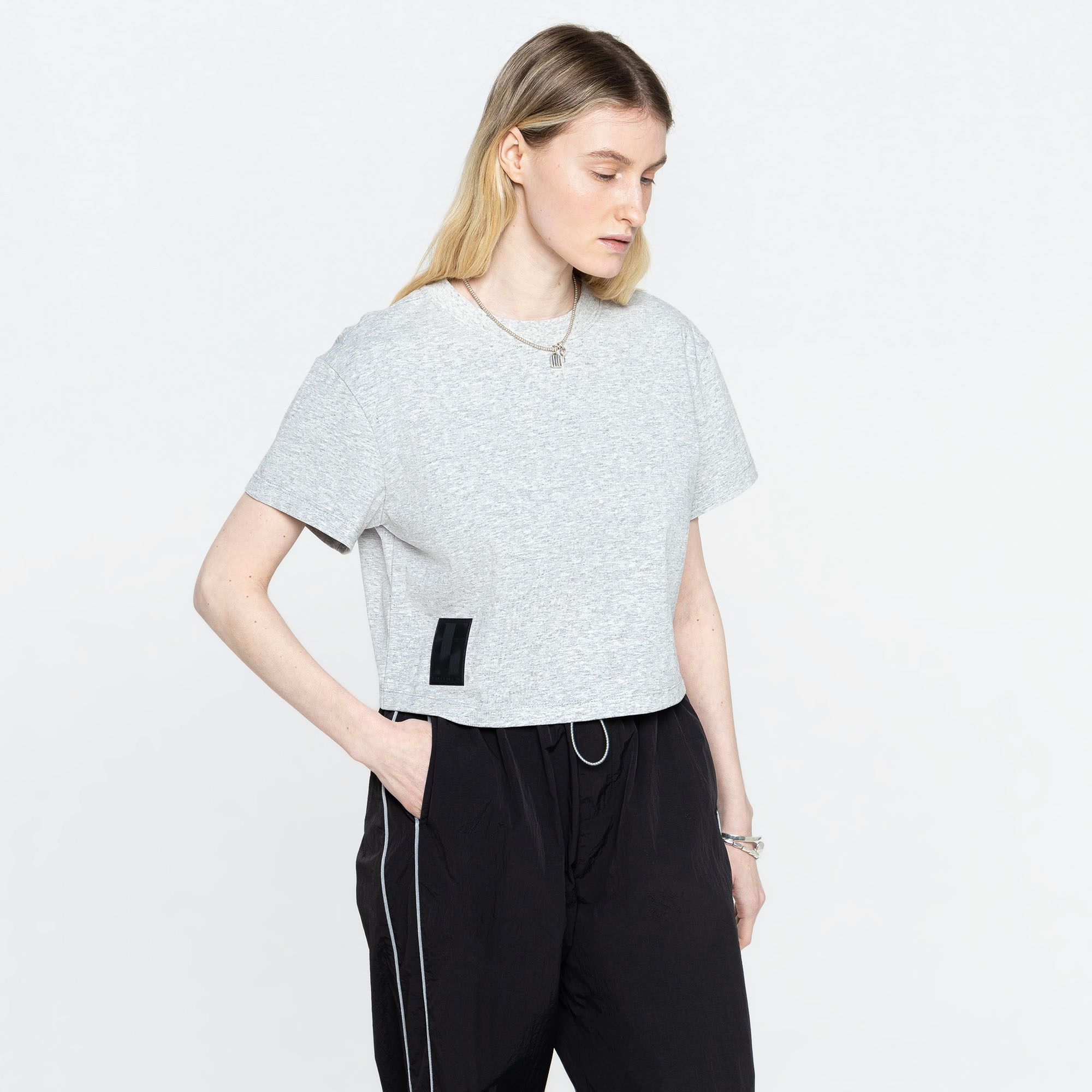 Женская футболка Crop Tee