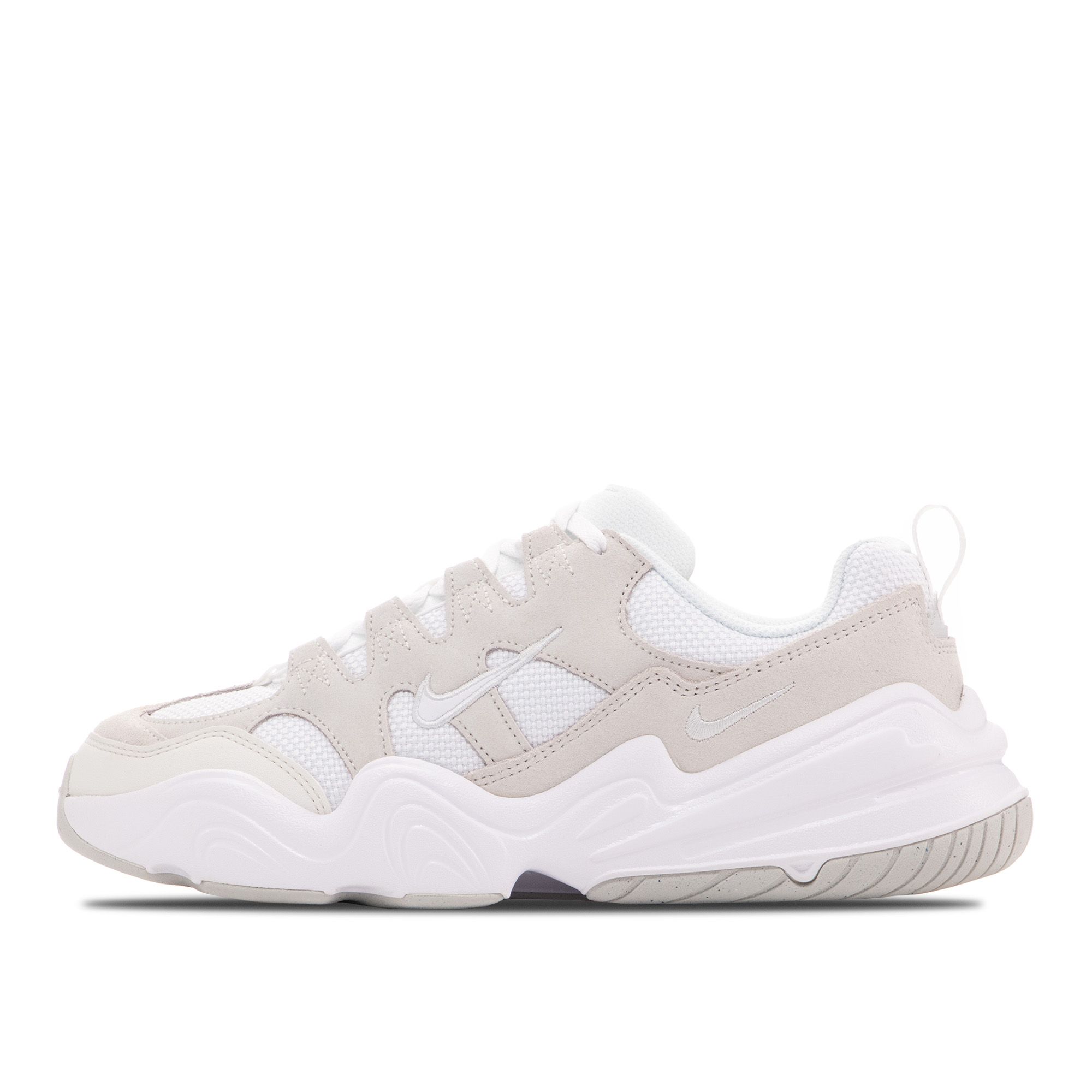 Женские кроссовки Nike Tech Hera