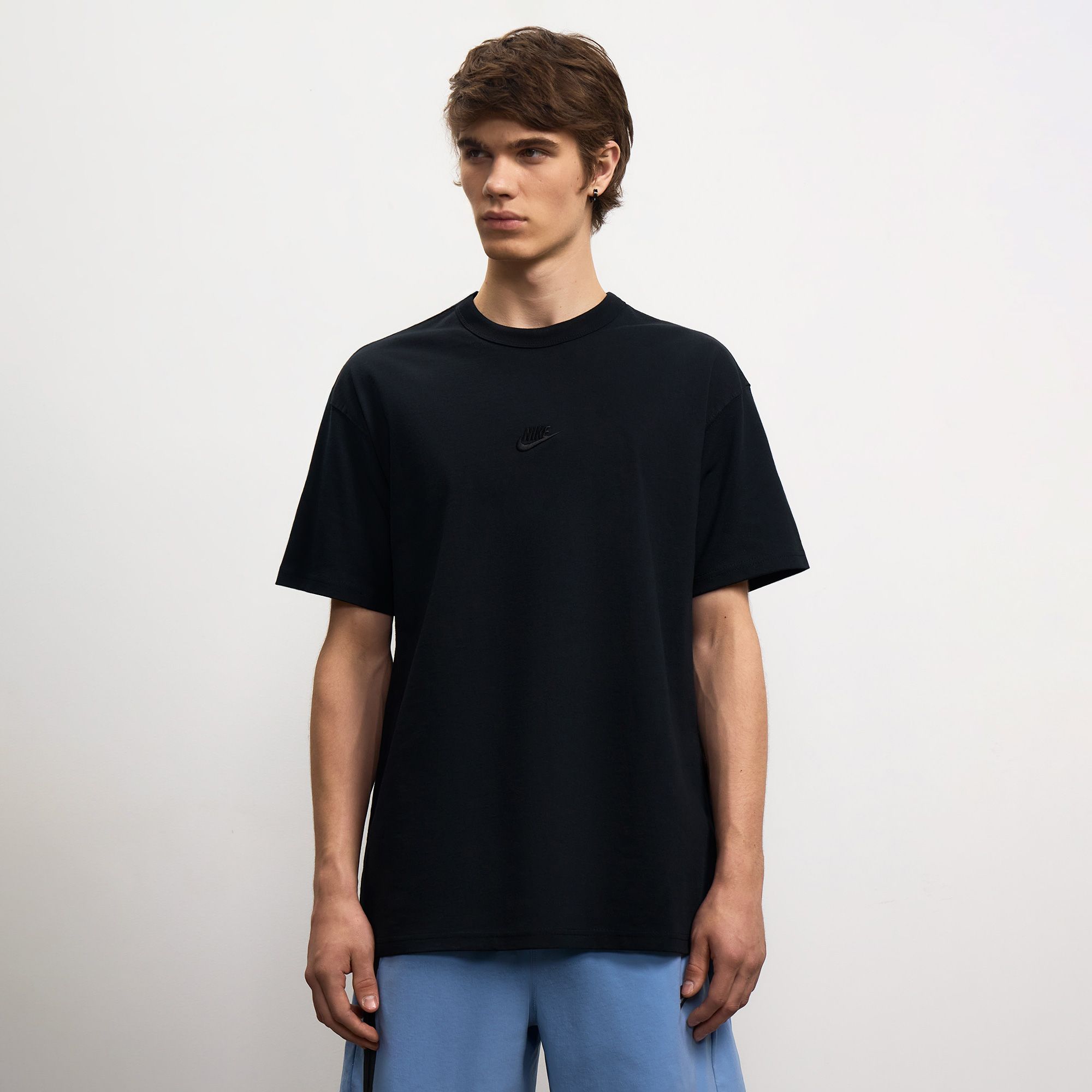 Мужская футболка Sportswear Premium Essentials Tee — размер 54-56 / 2XL