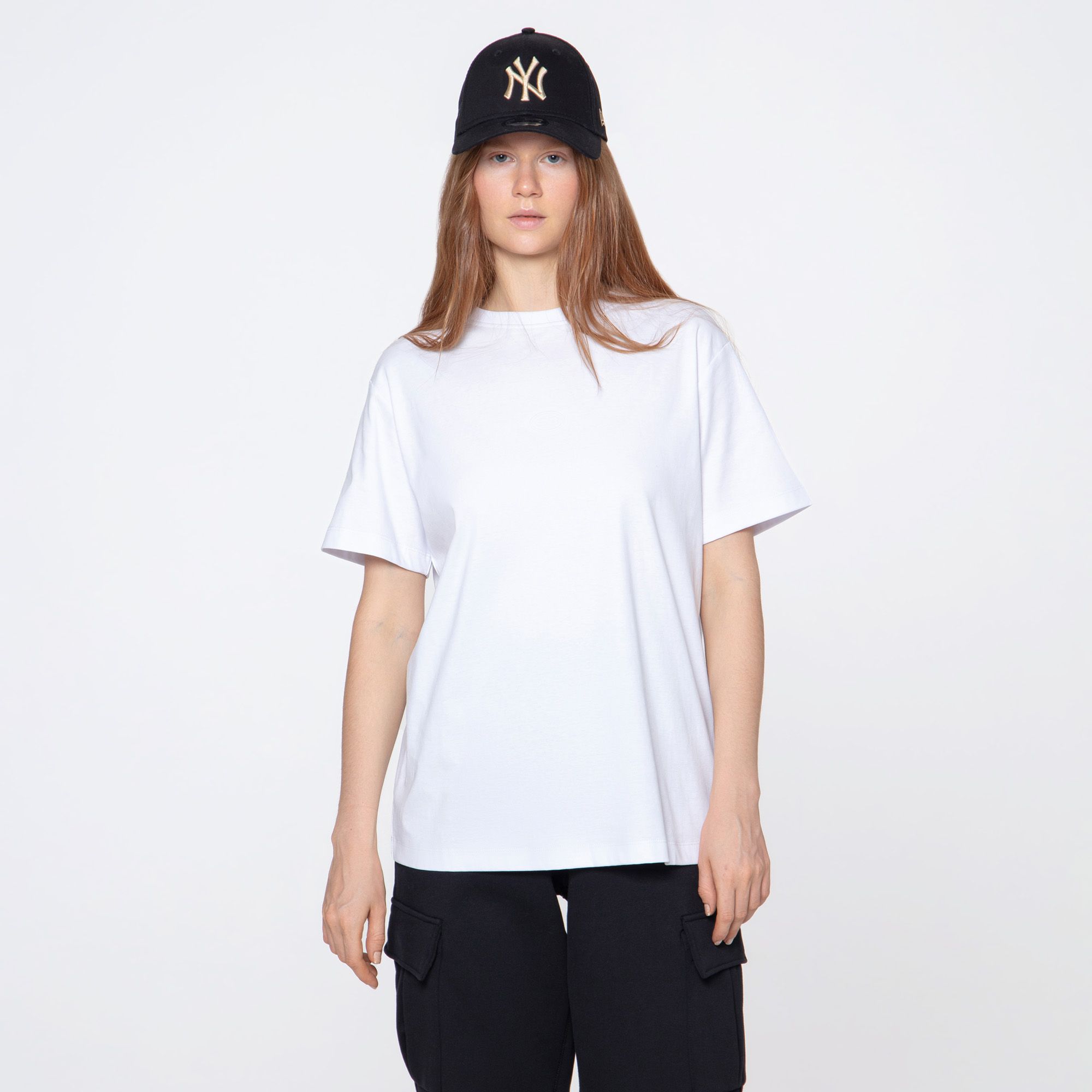 Женская футболка STREETBEAT Simple Tee
