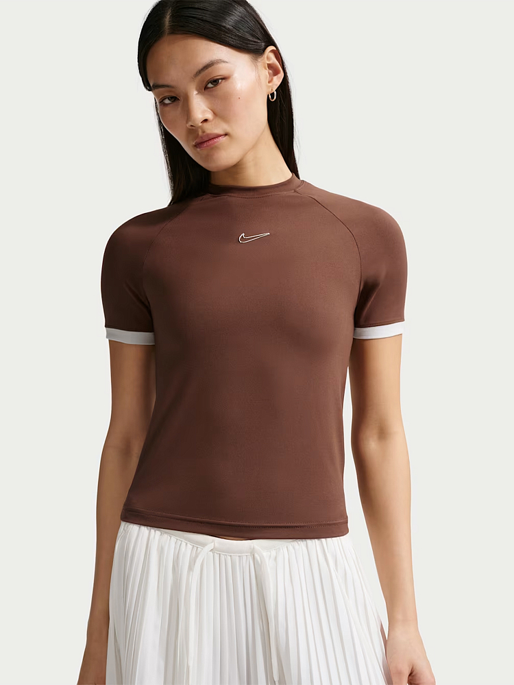 Женская футболка Nike Sportswear Slim Short-Sleeve Top